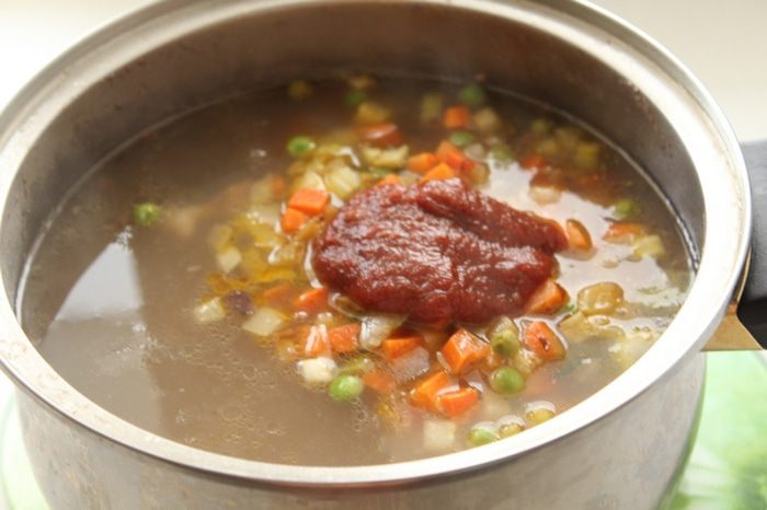 Наваристая чечевичная похлебка