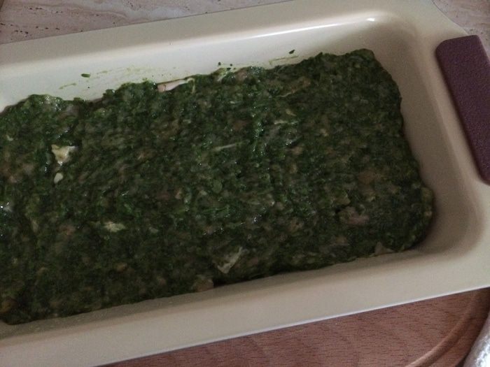 Картофельная запеканка с курицей и шпинатом