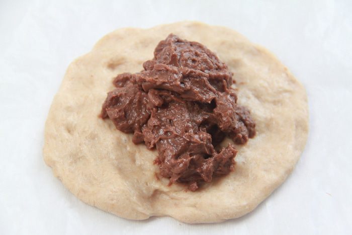 Шведские колобки из спельты с шоколадным кремом