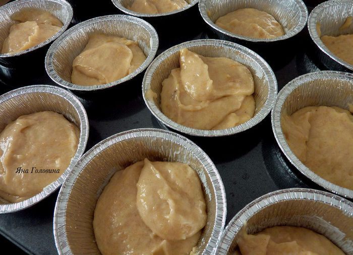 Банановые капкейки с медово-коричным кремом