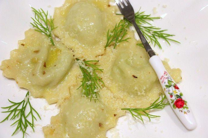 Карамелли с рикоттой, шпинатом и пармезаном