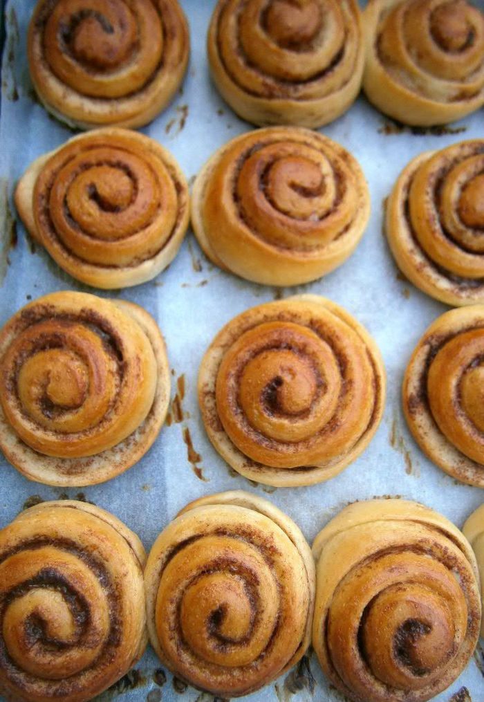 Ароматные булочки с корицей