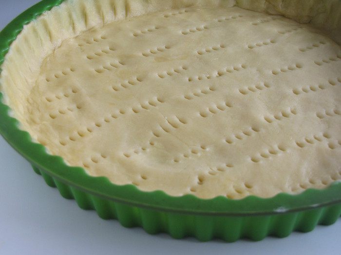 Пирог с луком-пореем и белыми грибами