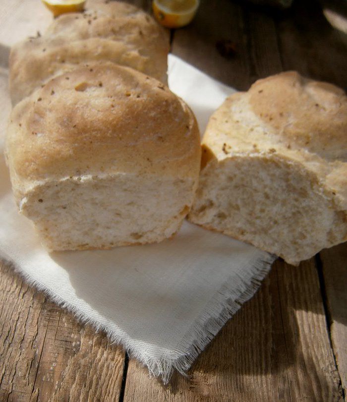 Хлеб с лимонной цедрой и анисом