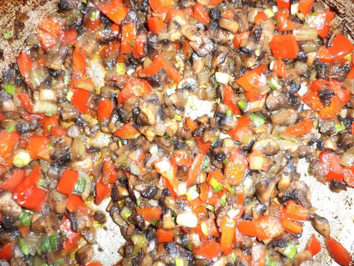 Горячие бутерброды с грибами и сладким перцем