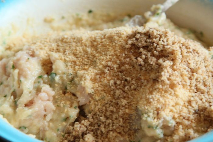 Куриные фрикадельки в томатном соусе