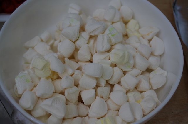 Клубничное шифоновое пирожное