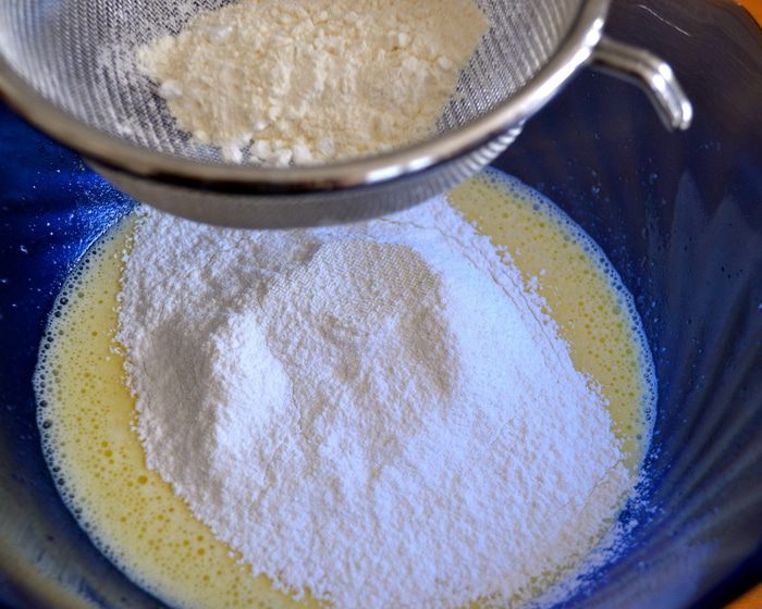 Французский яблочный пирог (Gâteau invisible aux pommes)