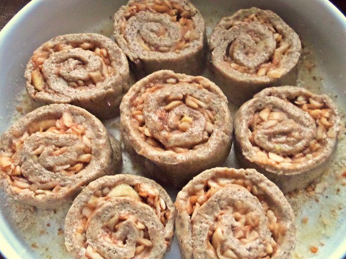 Булочки яблочные из полезной муки