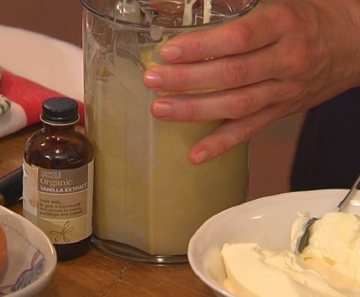 Кокосовые капкейки со свежими ягодами