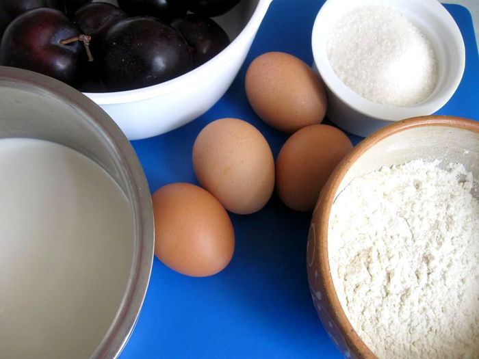 Флоньярд со сливами