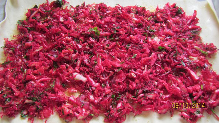 Штрудель с капустой и свеклой