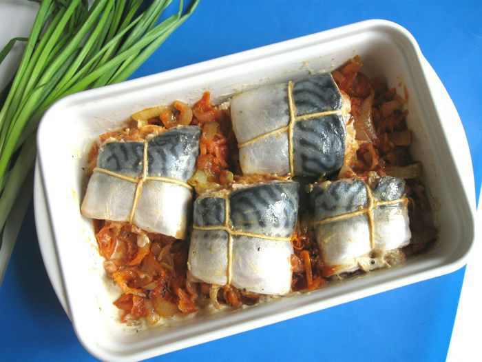 Скумбрия в овощах