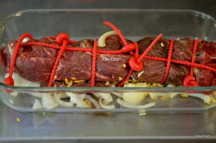 Говядина с сыром и сладким перцем