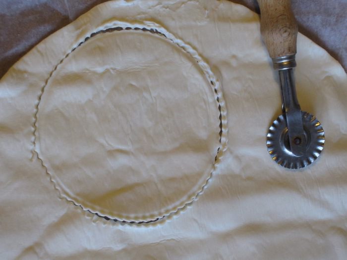 Суп-крем из чечевицы  под хрустящей корочкой