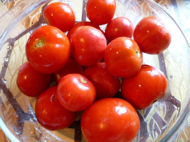 Помидоры в яблочном соке