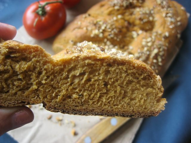 Томатно-ржаной хлеб