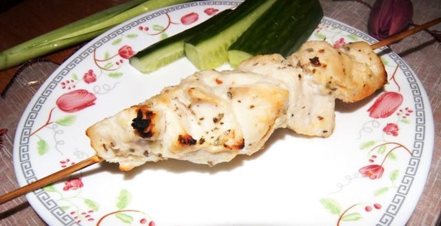 Куриные шашлычки в ананасовом маринаде