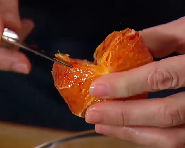 Салат из фенхеля и апельсина с заправкой из авокадо 