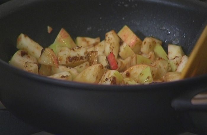 Мини-пирожки с яблоками 