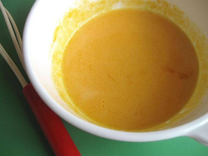 Ванильное мороженое и груша-пашот «Сладкая парочка»