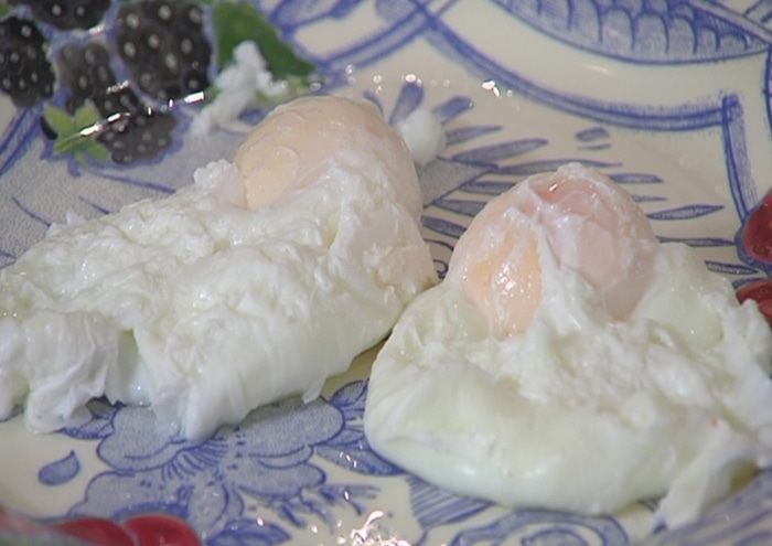 Салат из рыбы, картофеля и свеклы 