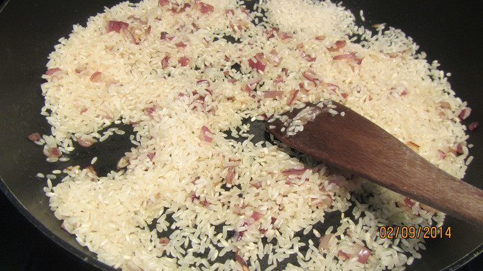 Ризотто с креветками и ароматными травами