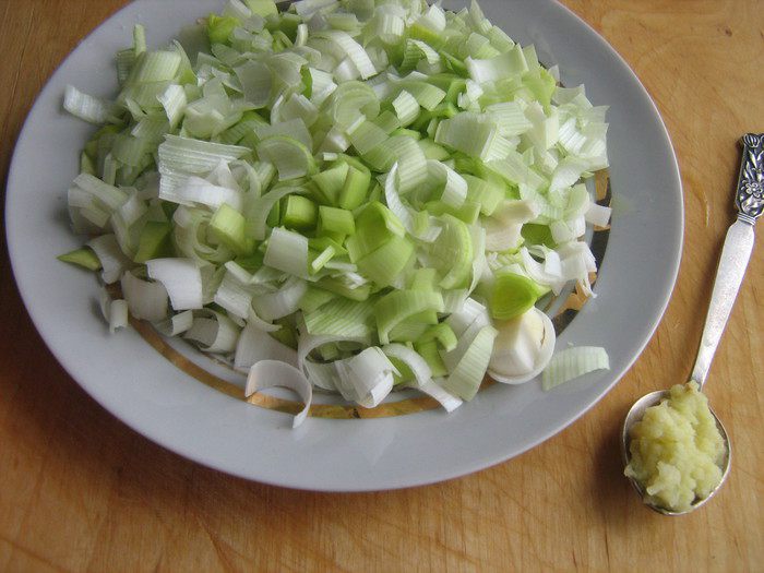 Суп из запечённой тыквы с грушами, сладким перцем и имбирём