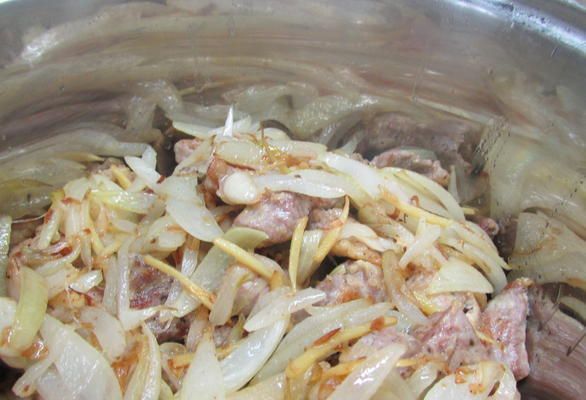 Свинина в имбирной заправке