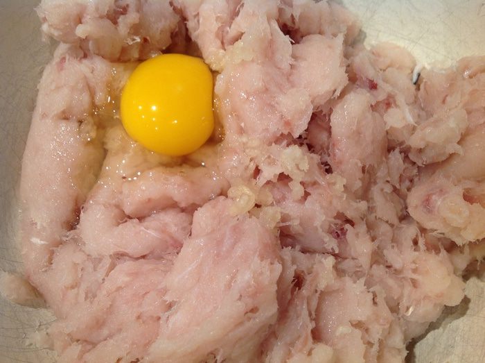 Террин из трески в беконе