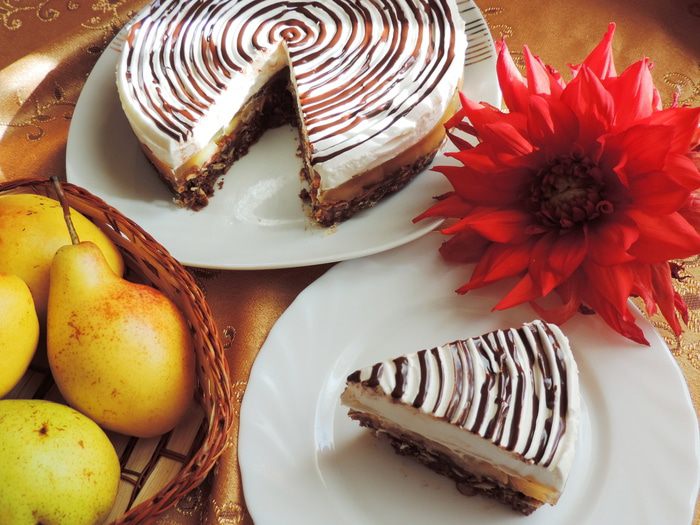 Грушевый торт без выпечки