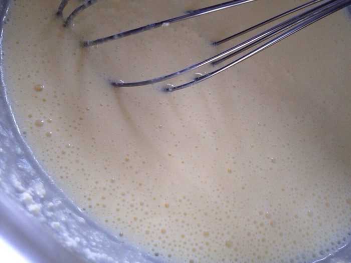 Кокосовый кекс с вишней