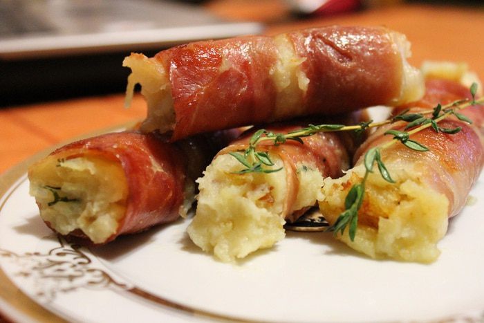 Картофельные рулетики в хамоне