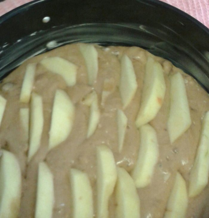 Творожный пирог с яблоками