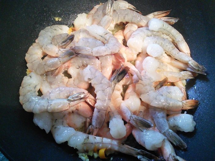 Креветки под соевым соусом