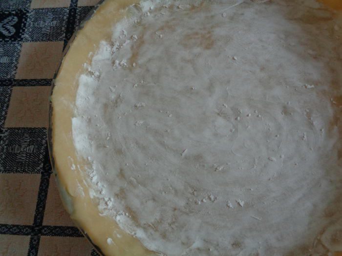 Ягодный пирог в нежной молочной заливке