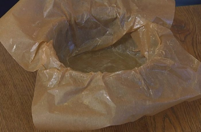 Шоколадный пирог с миндальными хлопьями