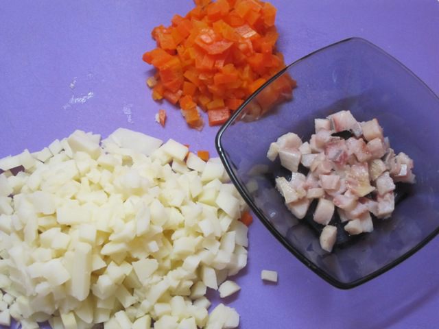 Салат картофельный с сельдью