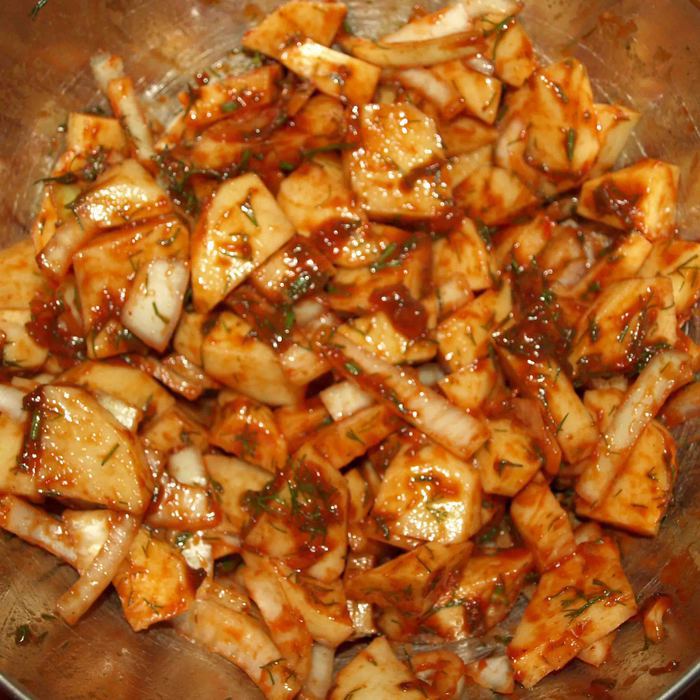 Картофель, запеченный в томате 