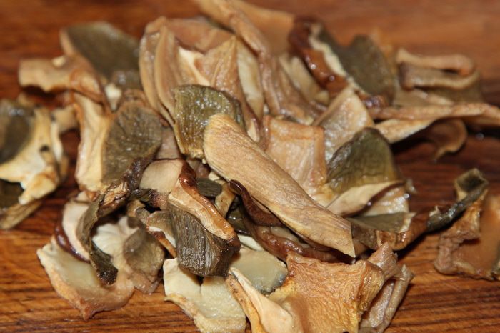 Суп из сушеных грибов