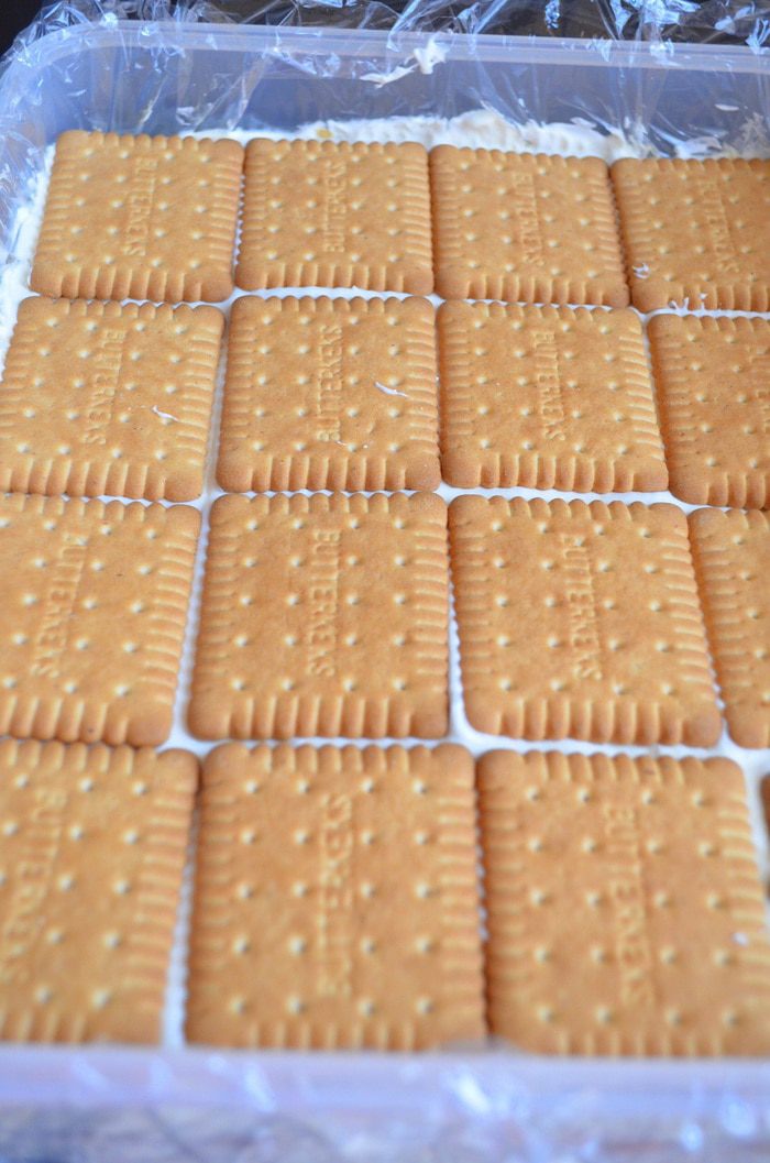 Тирамису с творожным кремом и миндальным печеньем