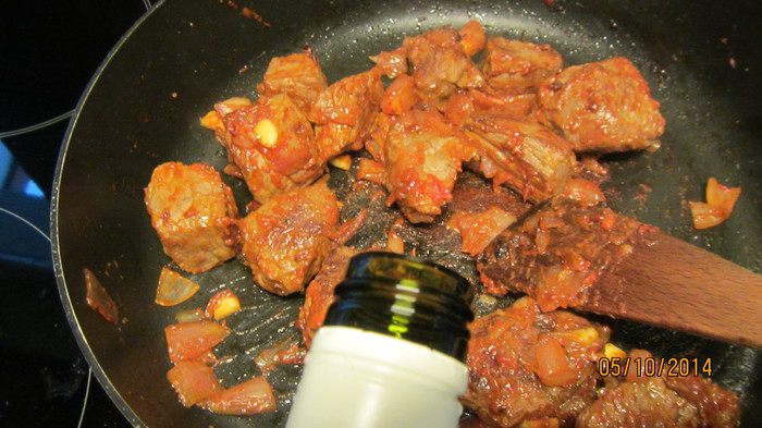 Наварен из говядины