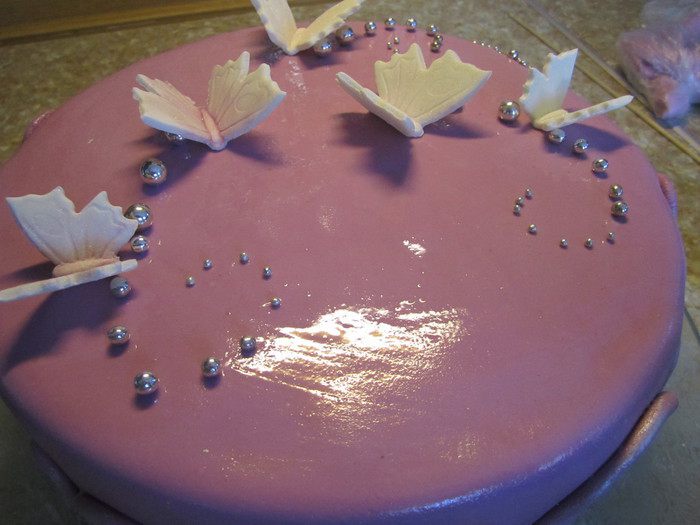 Торт &amp;quot;Бабочки на сиреневом&amp;quot;