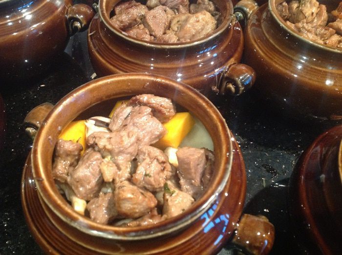 Горшочки с бараниной и овощами