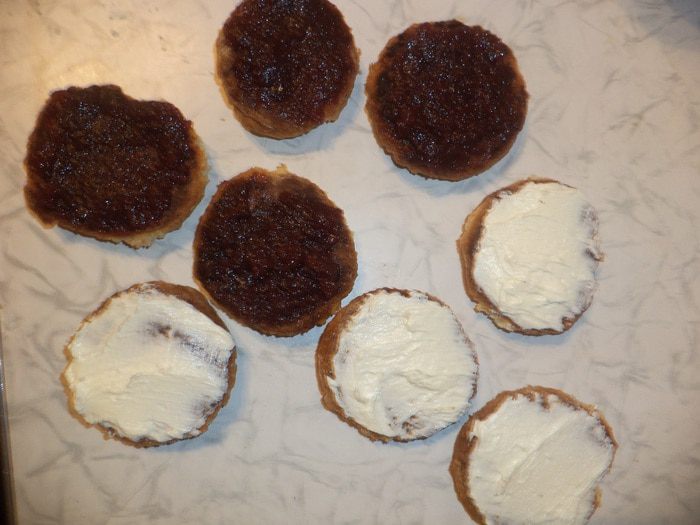 Кокосовое печенье с двойной начинкой