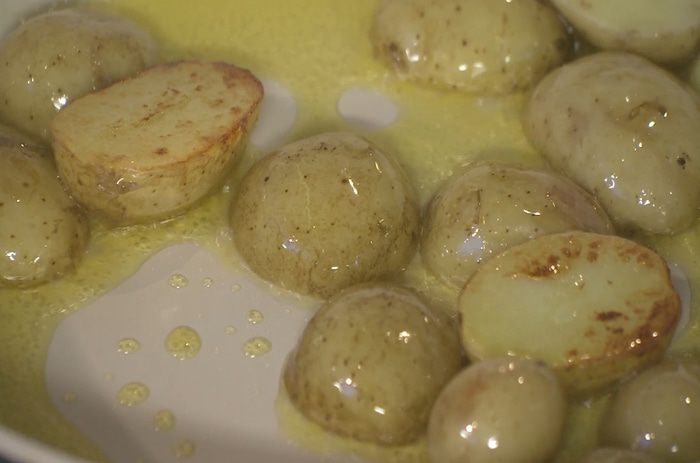 Картофельный салат с авокадо и домашним майонезом 