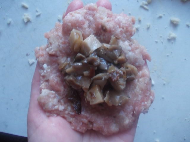 Мясные шары под хлебной крошкой