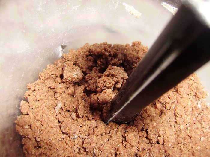 Творожный пирог со штрейзелем и айвой