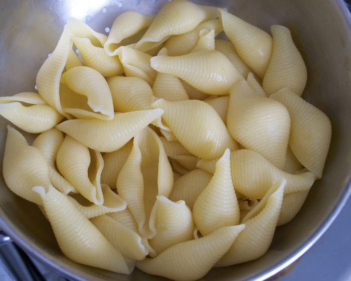 Ракушечная паста с соусом Капоната