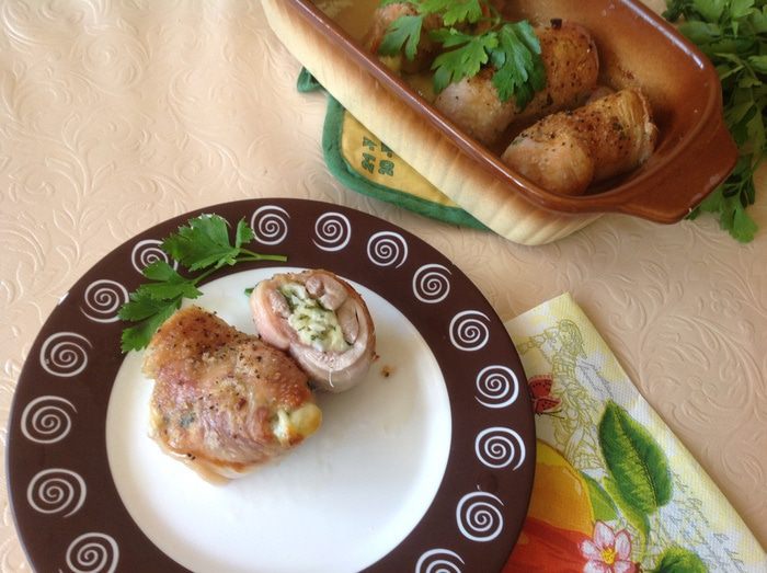 Куриные ножки, фаршированные брынзой